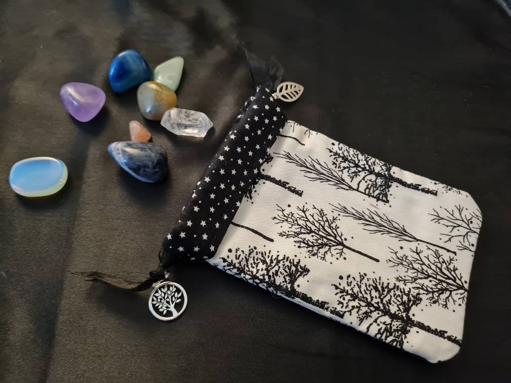 Crystal/rune/bones/gemstone/jewellery pouch